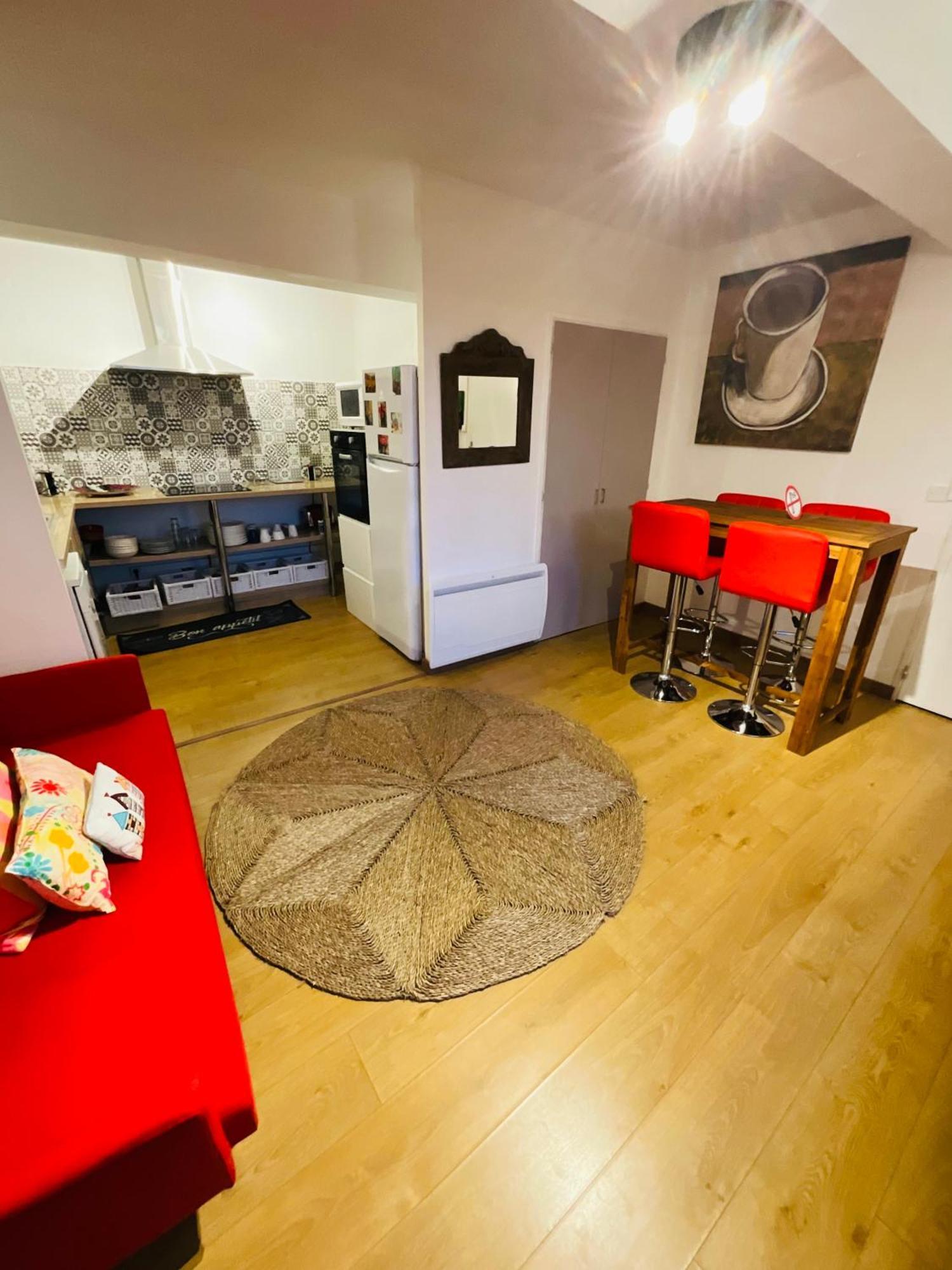 No 14 , 15 Meters Plein Centre Mirepoix Apartment Tres Calme Netflix ,Terrace Sleeps 4 70 M2 المظهر الخارجي الصورة